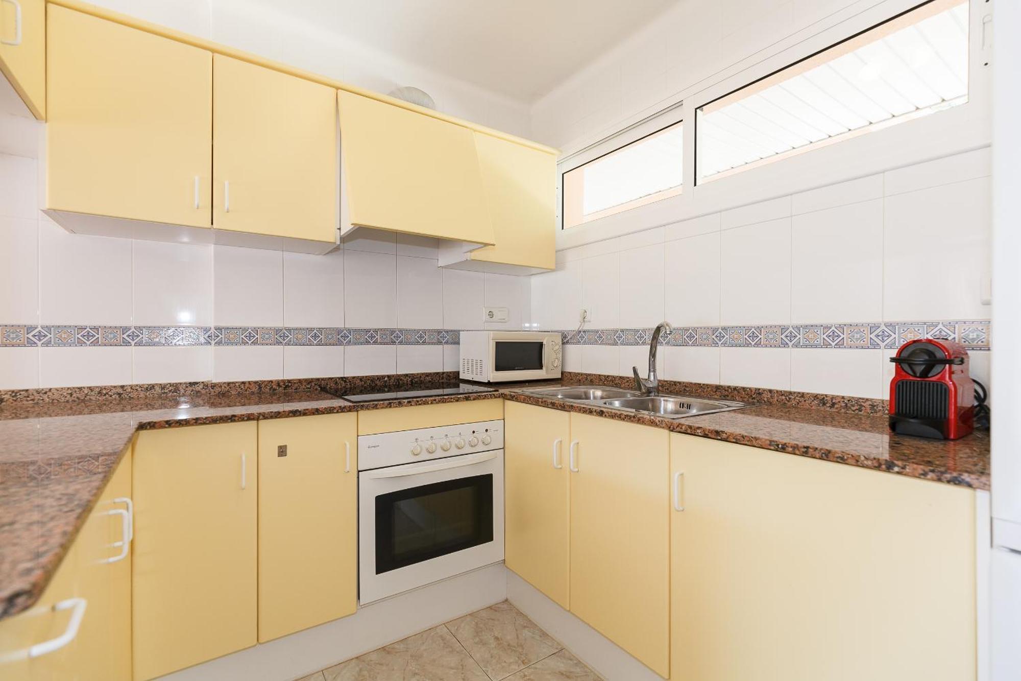 Uhc Arco Del Sol Family Complex Apartment Hospitalet De L'Infant Exterior photo
