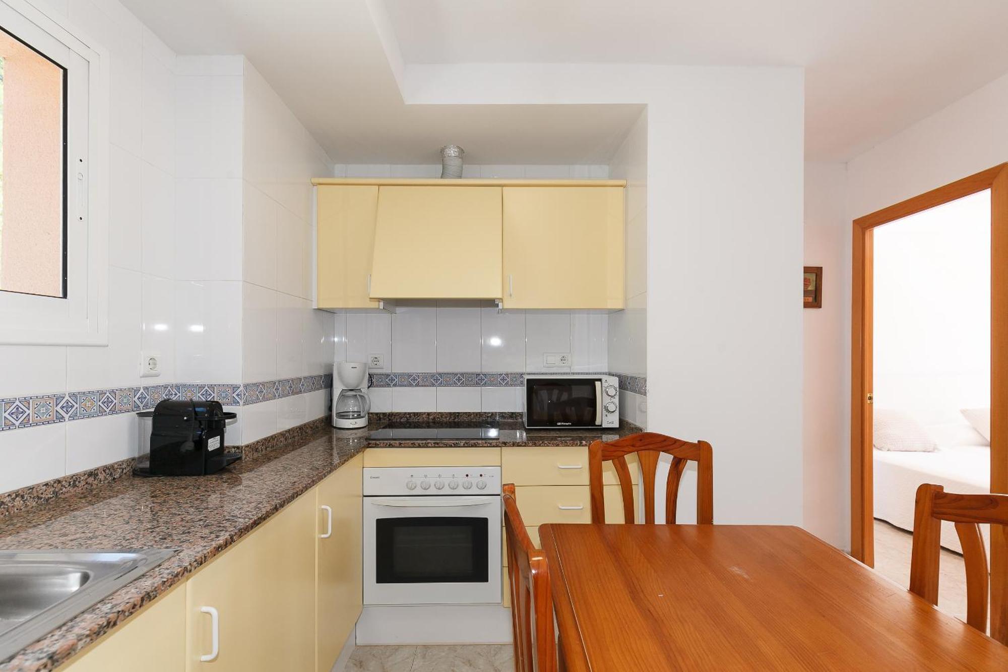 Uhc Arco Del Sol Family Complex Apartment Hospitalet De L'Infant Room photo